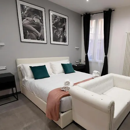 Easy Holidays - Suite Colosseo Apartment Rome