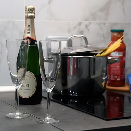 Easy Holidays - Suite Colosseo Rome